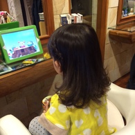 お子さんの美容院デビューを考えているママ・パパへ♪